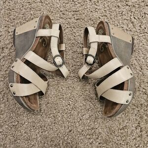 Dansko Sand Antique Frida Wedge Sandal Heel Strappy Womens, Size 38 / US 7.5